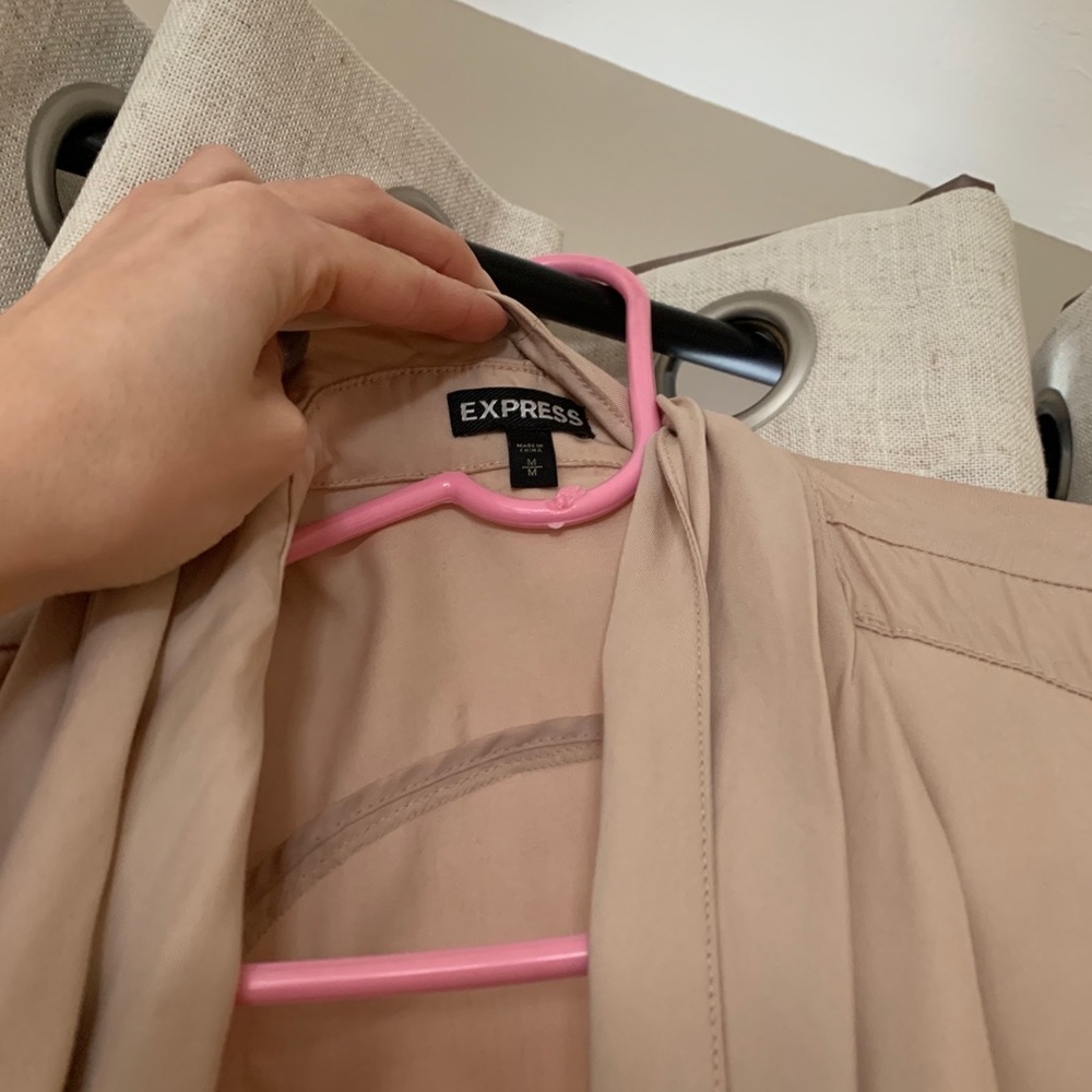 Express Top/Blazer - Picture 3 of 4